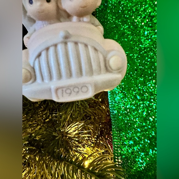 1990 Enesco Precious Moments Wedding Ornament - White and Cream - Picture 4 of 14